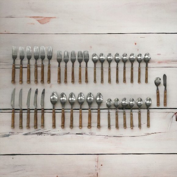 Harbor House Lifetime Cutlery Old Homestead Wood Handle Flatware Stainless 38 Pc - Picture 1 of 8